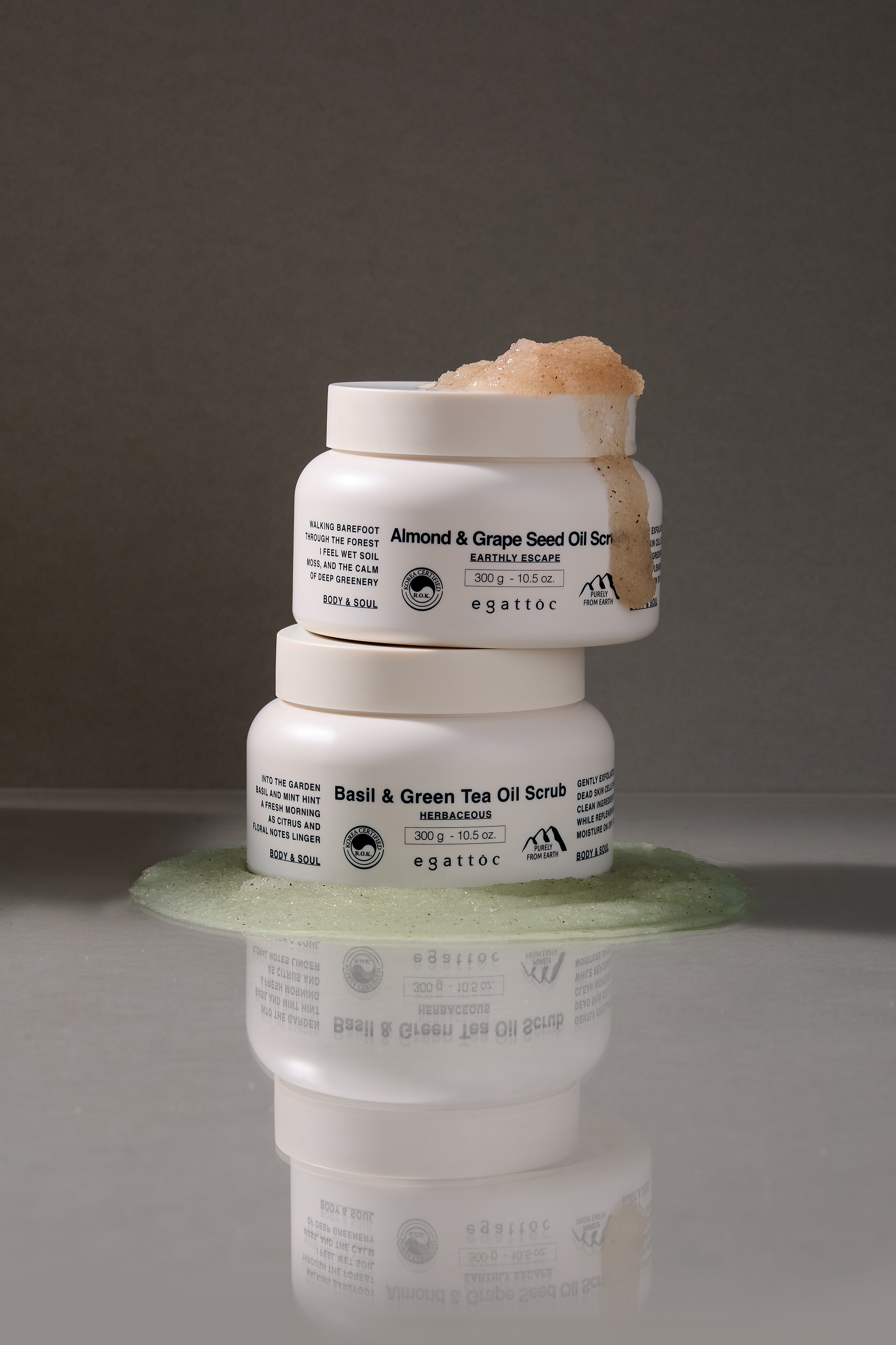 EGATTOC Basil & Green Tea Oil Scrub (HERBACEOUS) 300g