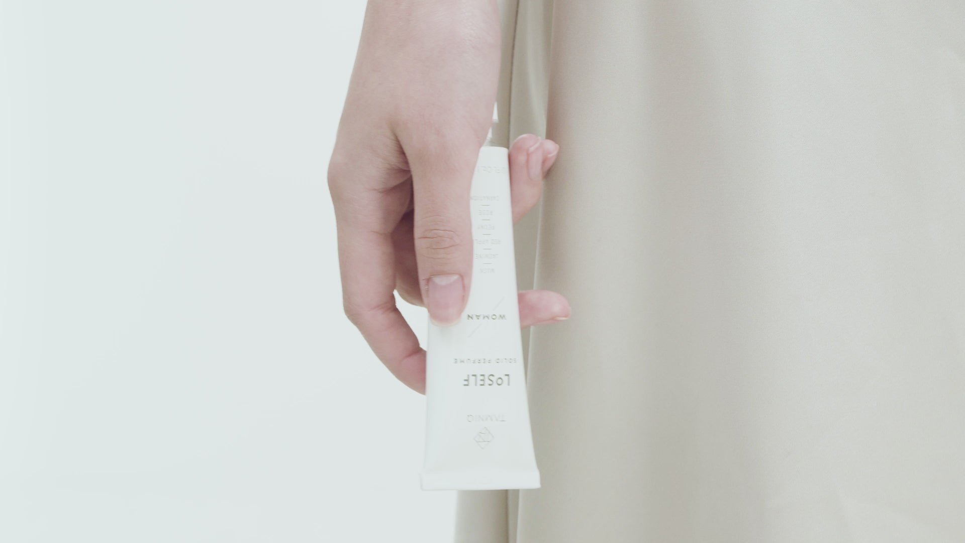 Load video: TAMNIQ Loself Solid Perfume (Wonam/Man) 30ml